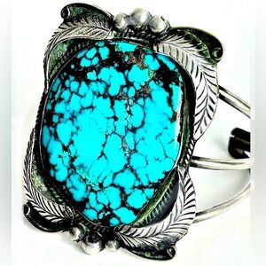 BEAUTIFUL “ONE OF A KIND” 2” KINGMAN Turquoise Silver Artisan STATEMENT Bracelet